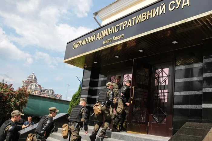 «Взять “больничку” тогда или типа повышение квалификации?»: Вища рада правосуддя звільнила суддю ОАСК на основі записаних слідством діалогів із Павлом Вовком
